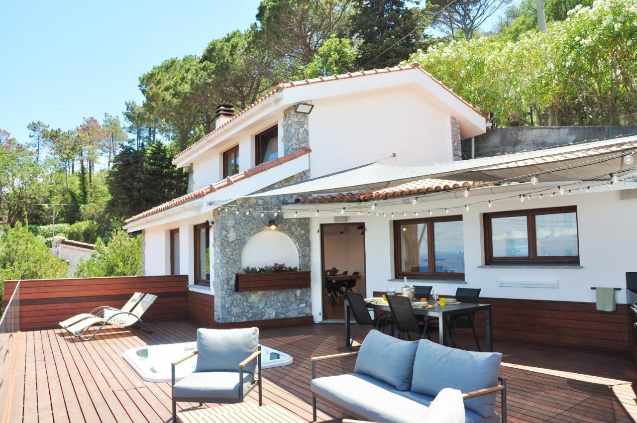 Spettacolare Vista Isola Terrazza E Idromassaggio Villa Noli Exteriör bild