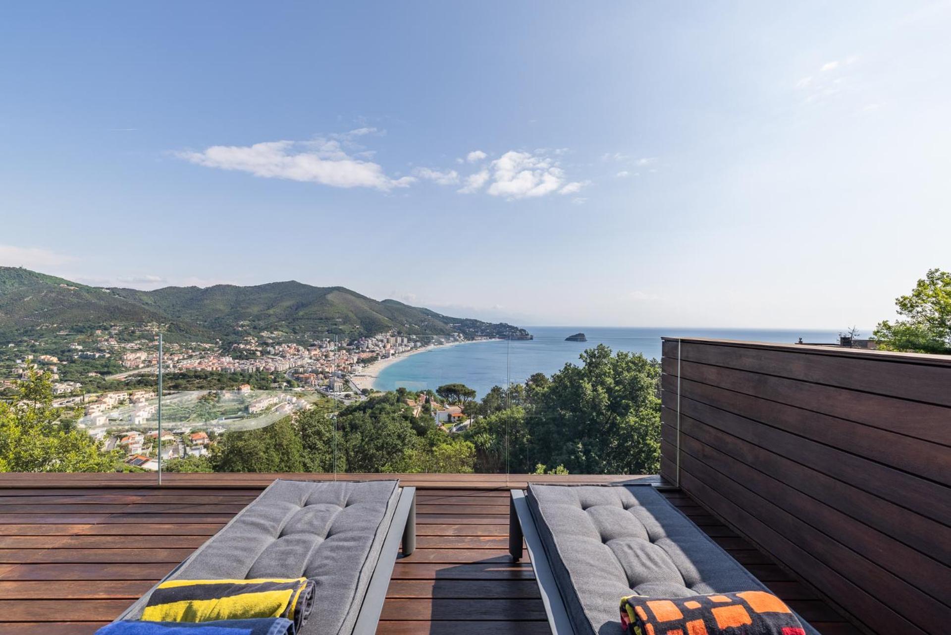 Spettacolare Vista Isola Terrazza E Idromassaggio Villa Noli Exteriör bild