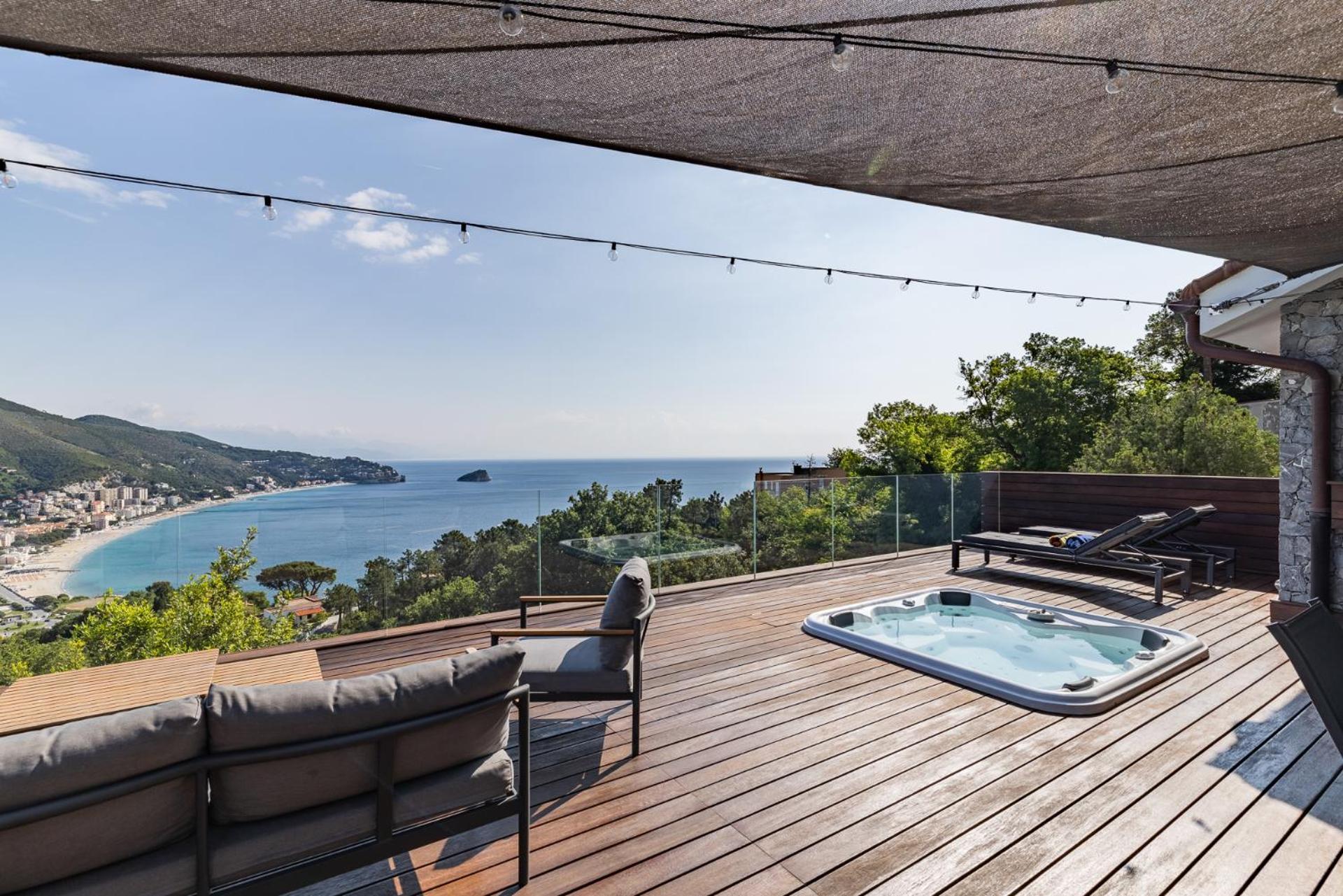 Spettacolare Vista Isola Terrazza E Idromassaggio Villa Noli Exteriör bild